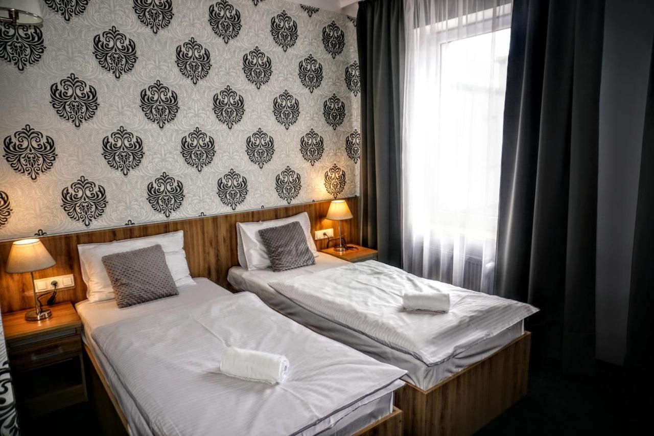 Aviator Hotel Restauracja & Spa Паб'яніце Екстер'єр фото