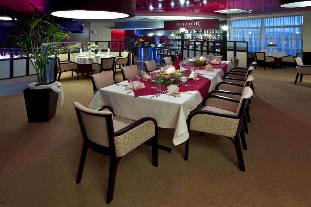 Aviator Hotel Restauracja & Spa Паб'яніце Екстер'єр фото